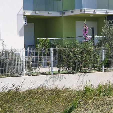 Apartmani Matko Nin Esterno foto
