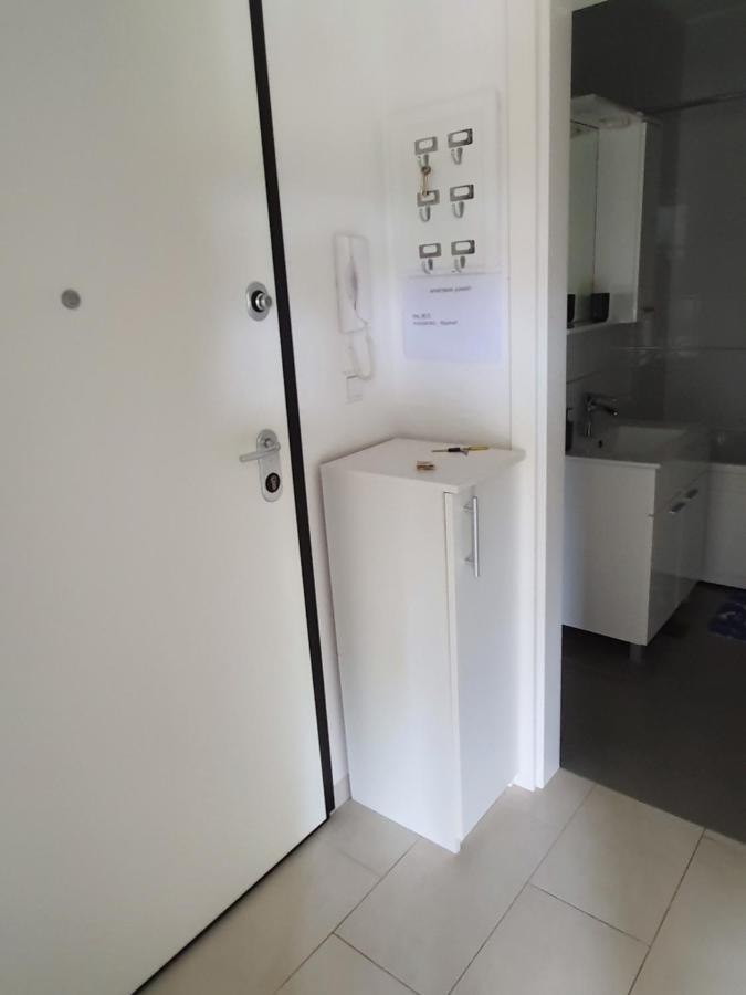 Apartmani Matko Nin Esterno foto