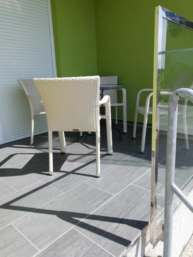 Apartmani Matko Nin Esterno foto