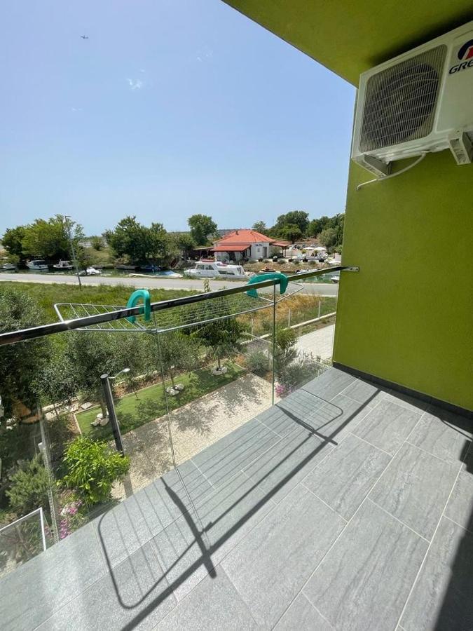 Apartmani Matko Nin Esterno foto